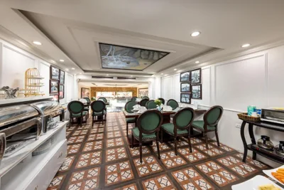 Golden Legend Palace Hotel & Travel – Ảnh 12