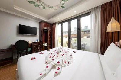 Suite avec balcon — Golden Legend Palace Hotel & Travel